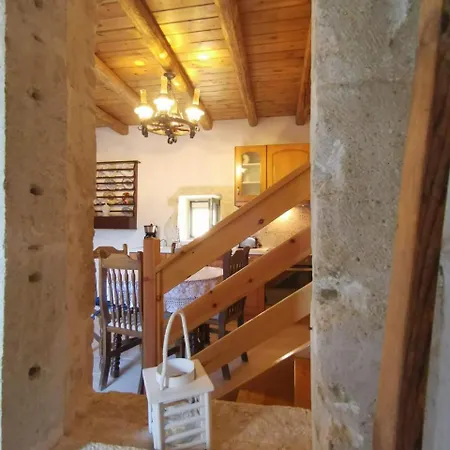 A Romantic House For Two * Sívas
